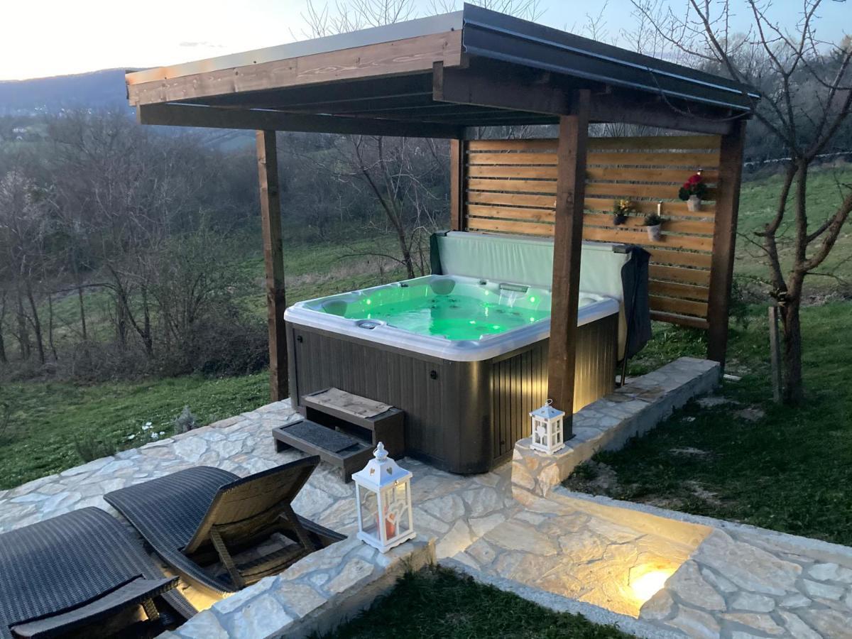 Peacefull Family Cottage Gornji Desinec Exterior photo