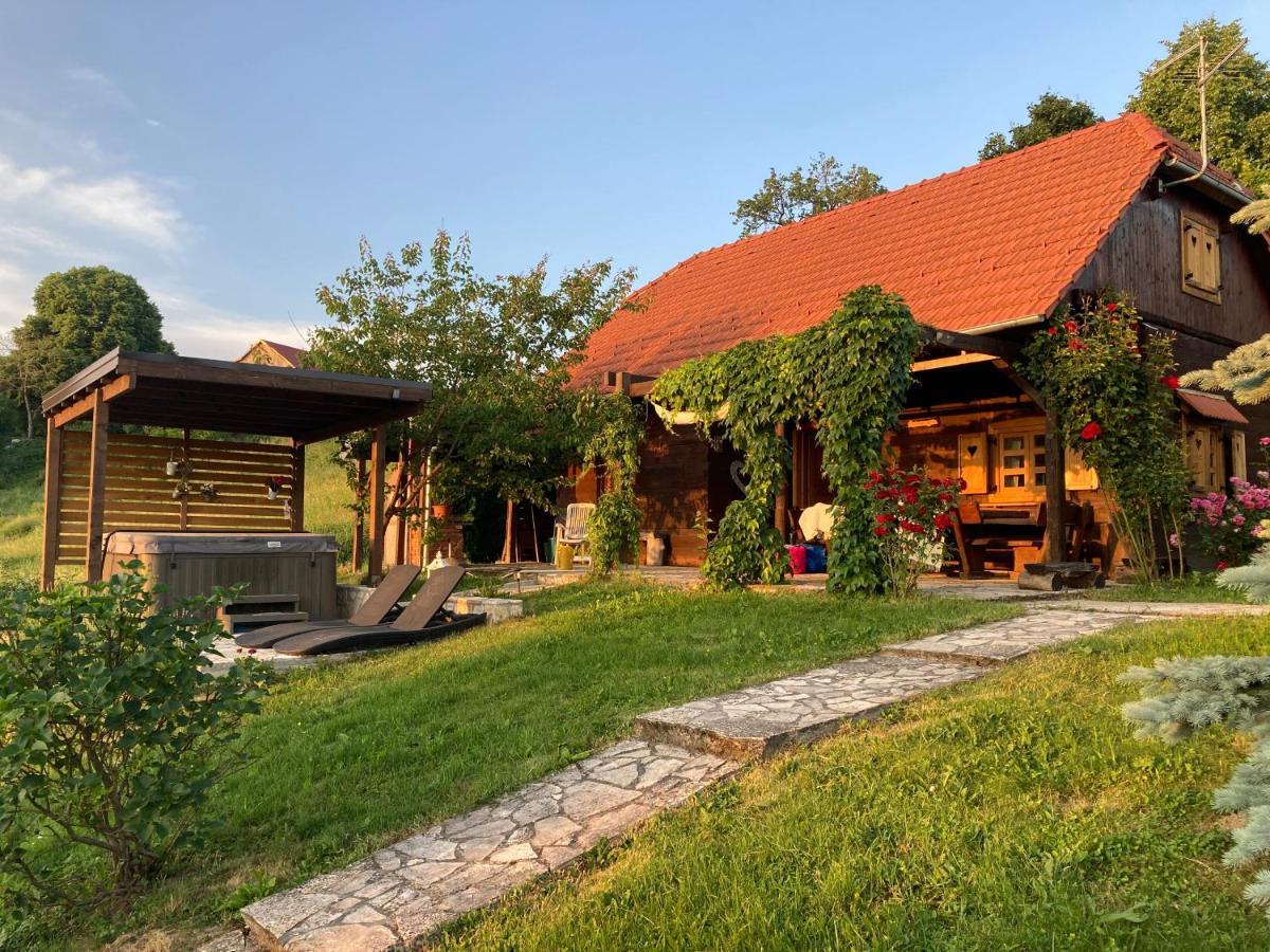 Peacefull Family Cottage Gornji Desinec Exterior photo
